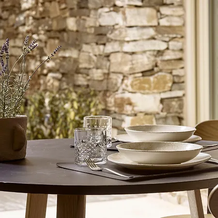 Apsila Pool 公寓式酒店