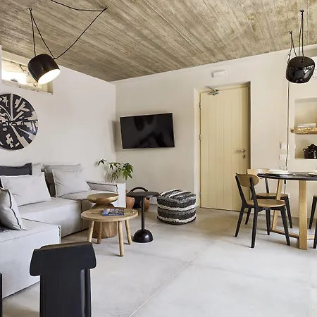 Apsila Pool 卡马莱