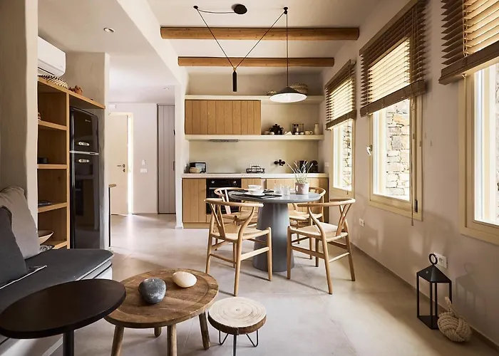 Apsila Pool Kamárai