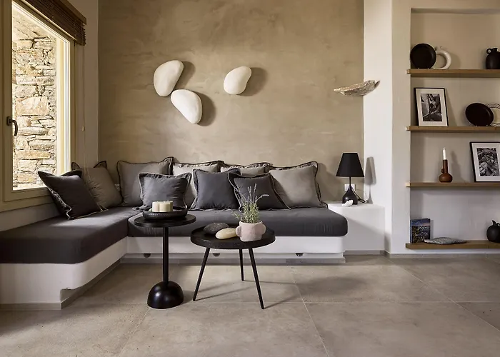 Apsila Pool Kamárai