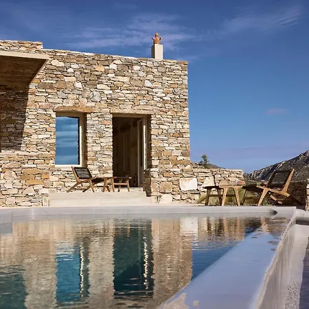 Apsila Pool Kamares (Sifnos)