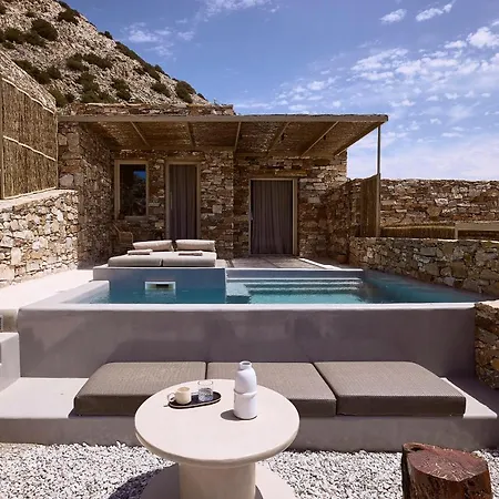 Apsila Pool Kamares (Sifnos)