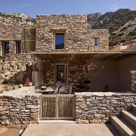 Apsila Pool 4* Kamarai