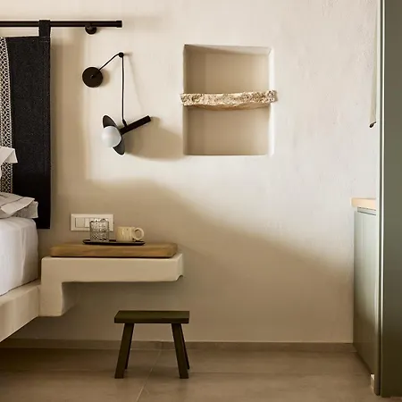 Apsila Pool Aparthotel 4*