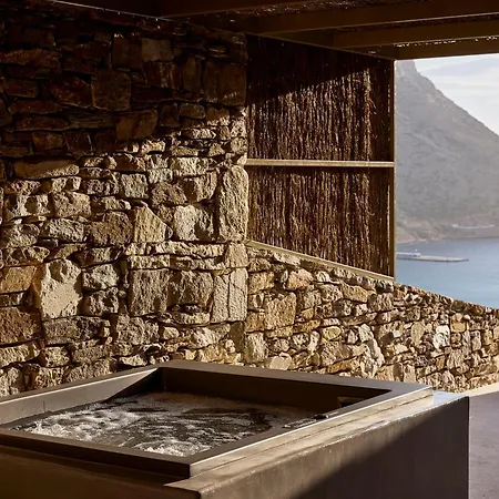 Apsila Pool Kamares (Sifnos)